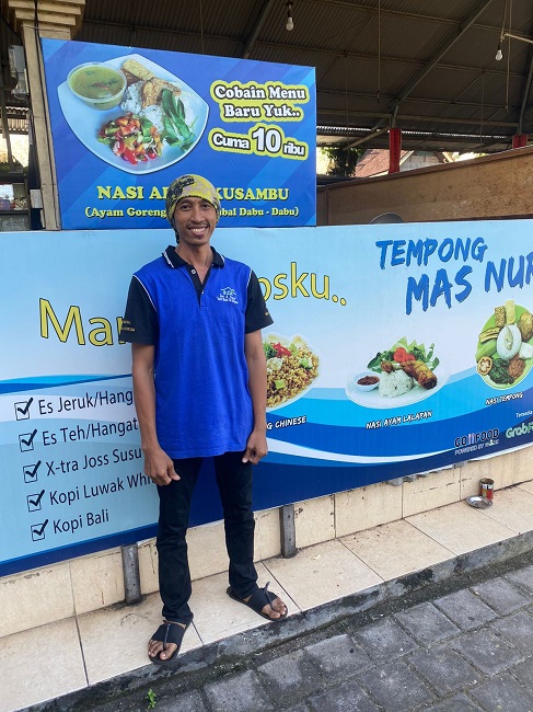Locals like Mas Nur, hit by the collapse of tourism, have become self-employed and successful in the pandemic / Hadiyanto